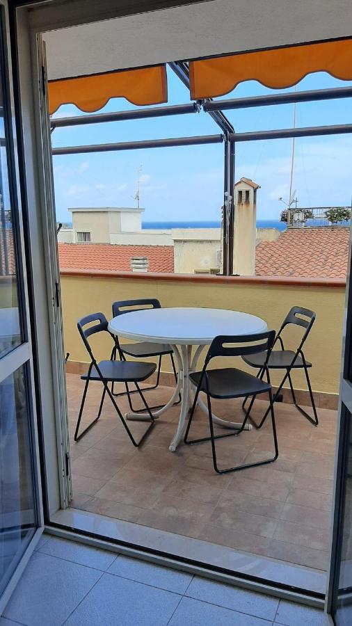 Giulymar Apartman Tropea Kültér fotó